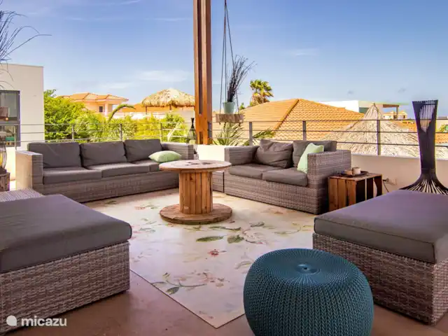 Hakuna Matata 7-10 personen huren in Curaçao, Banda Ariba (oost), Vista Royal - villa Veranda eerste verdieping met zeezicht