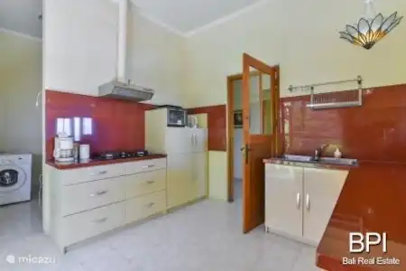 Vakantiehuis Indonesië, Bali, Air Sanih villa Villa Kembang Sepatu Keuken1