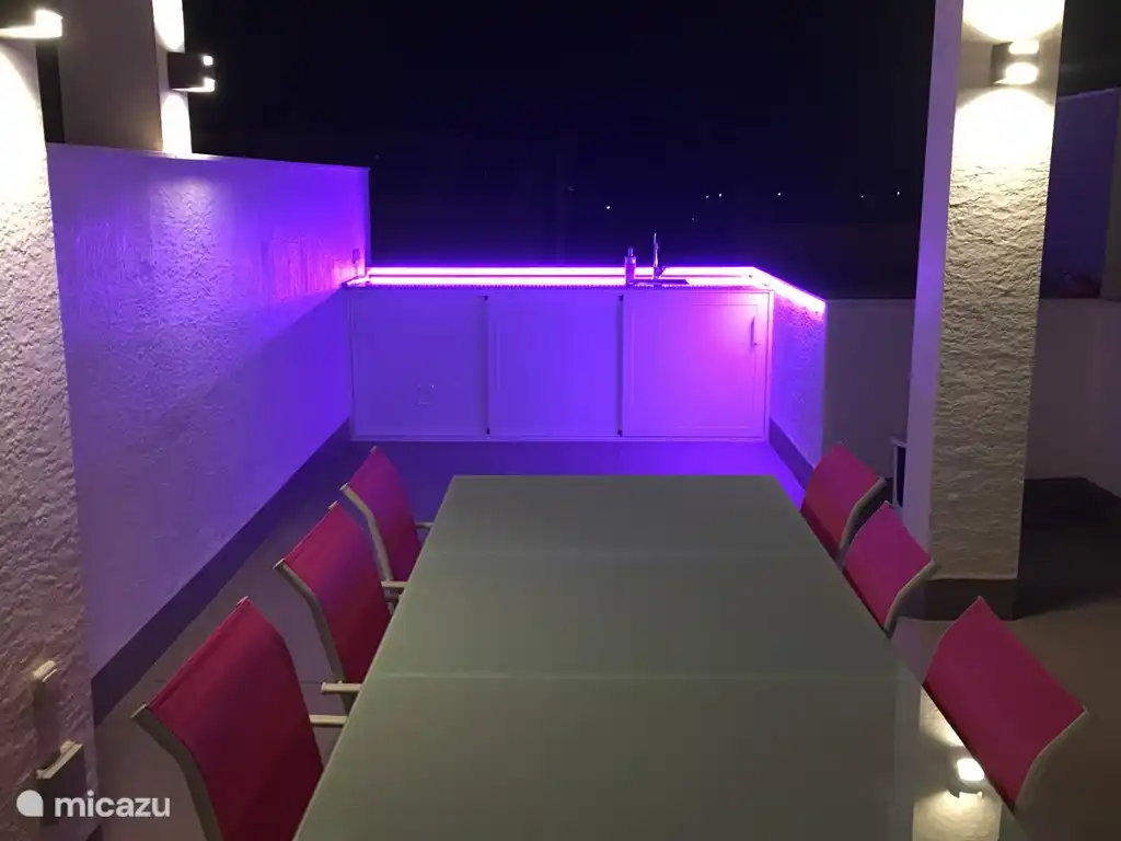 Outdoor kitchen &#39;by night&#39; ;-)