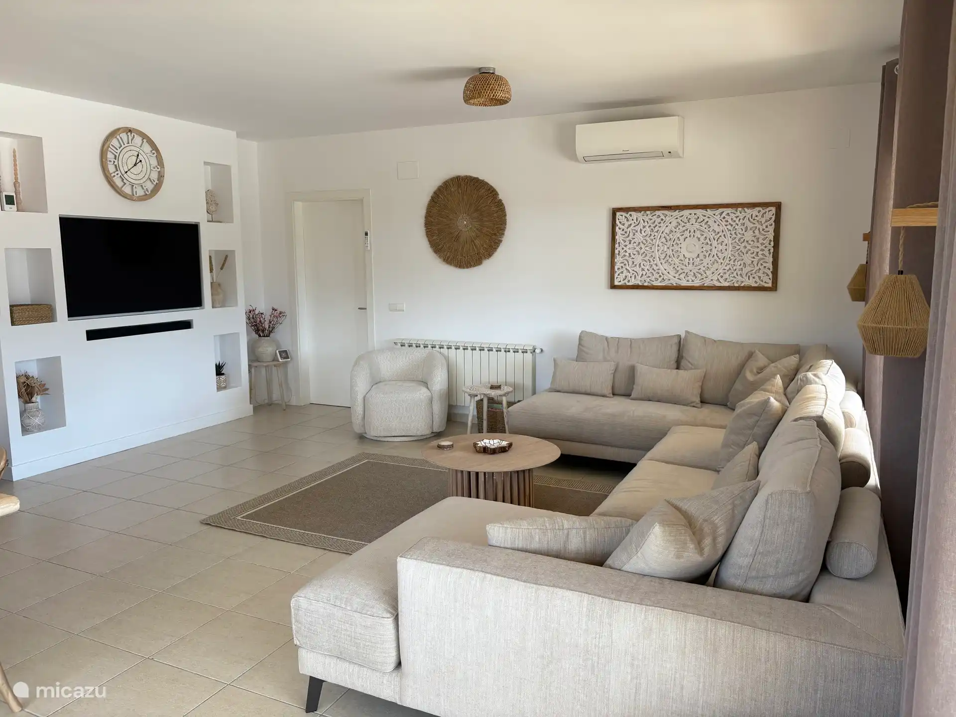 Salon avec climatisation