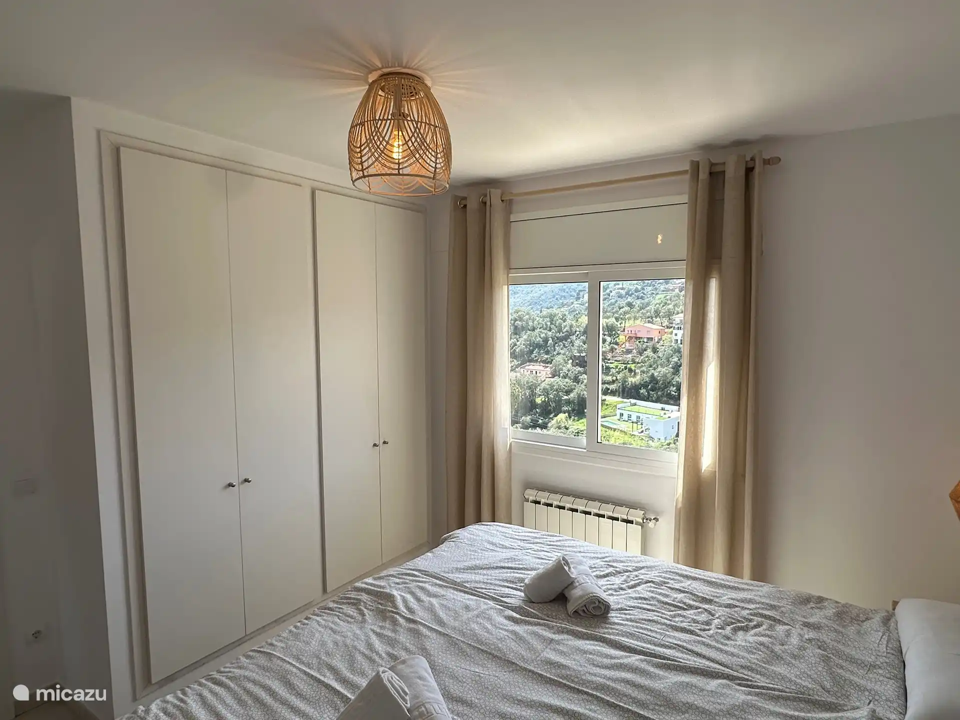 Chambre 2 avec vue sur la vallée