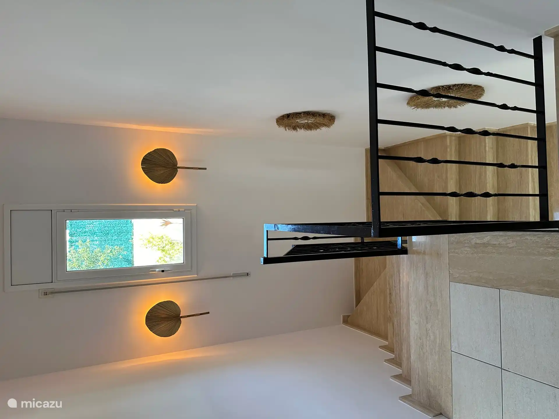 Escaliers vers le premier étage