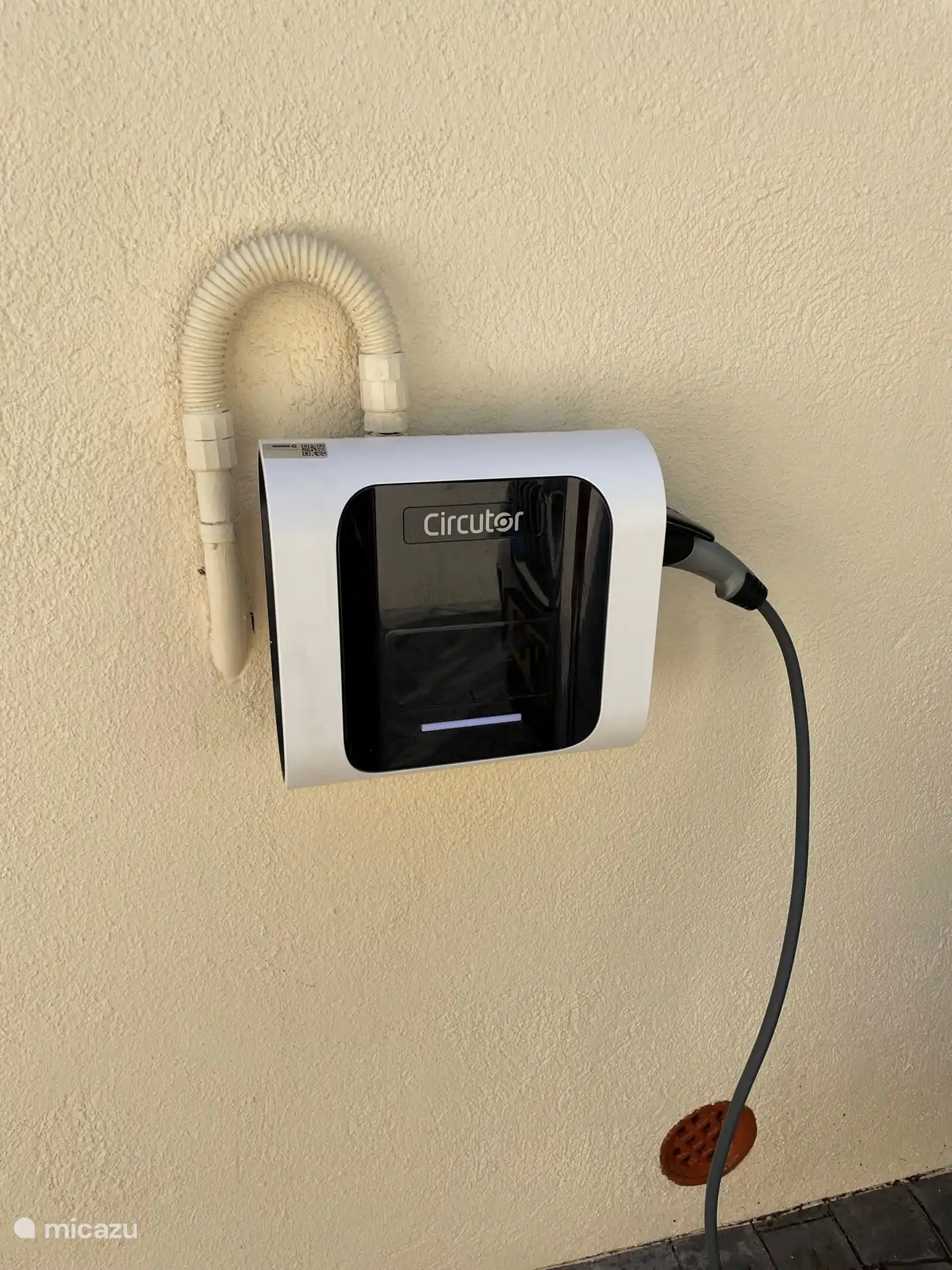 Borne de recharge pour voiture électrique