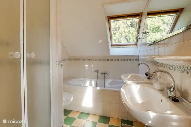 badkamer 1e verdieping