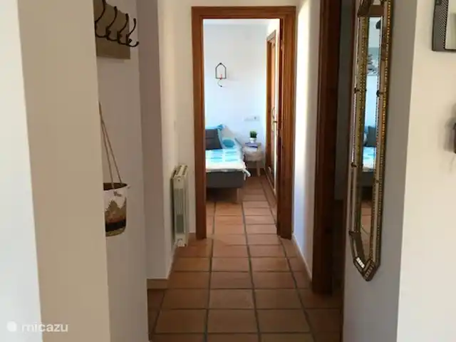 La Porteña en España, Costa Blanca, Moraira - villa paso a dormitorios y baño