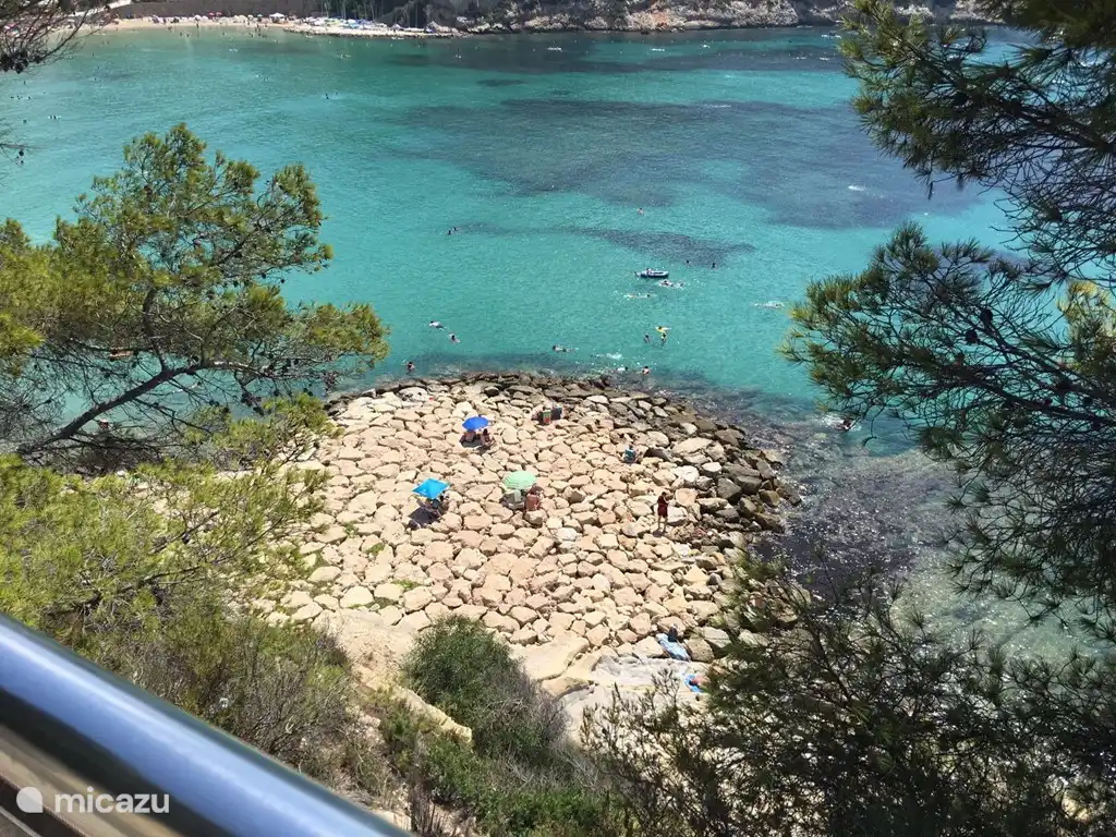 Beautiful snorkeling beach at 600m