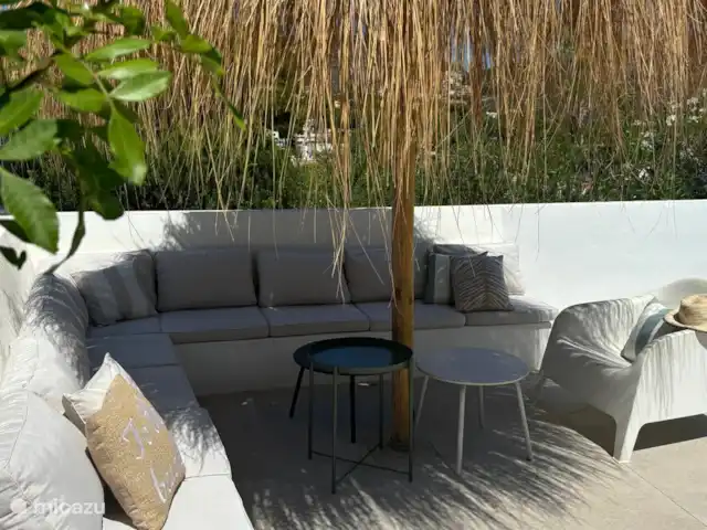 La Porteña en España, Costa Blanca, Moraira - villa Asiento junto a la piscina