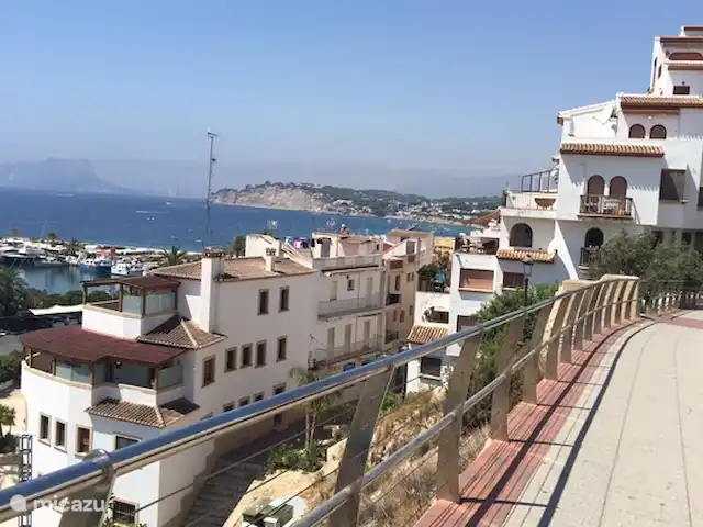 La Porteña en España, Costa Blanca, Moraira - villa caminar hacia el pueblo de Moraira