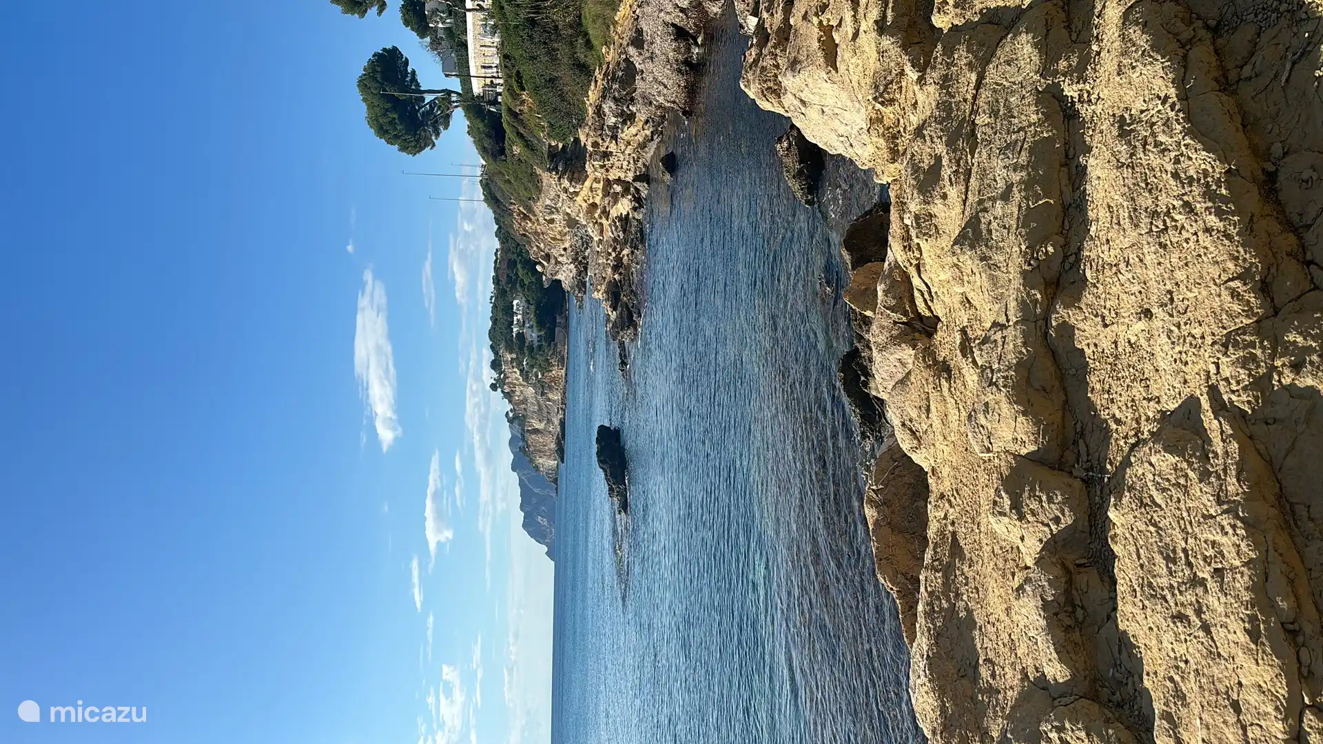 View walk along the coast