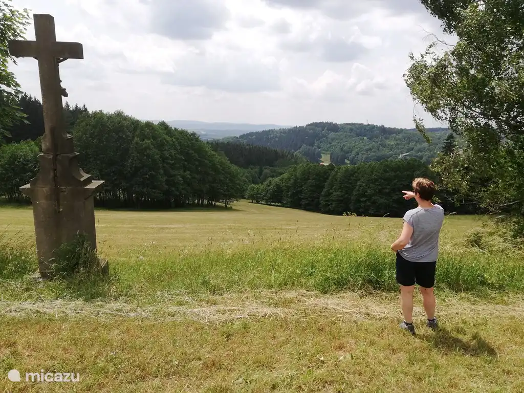 Uitzicht tijdens een wandeling vanuit Cerny Dul