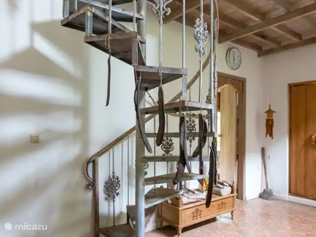 Location de Vacances Indonésie, Bali, Pemuteran, villa - Villa Mera Escaliers vers le salon