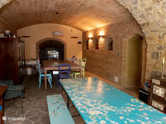 Casetta Degli Angeli | Italie, Ombrie, Ficulle - maison de vacances Une grotte étrusque pour les activités d'intérieur