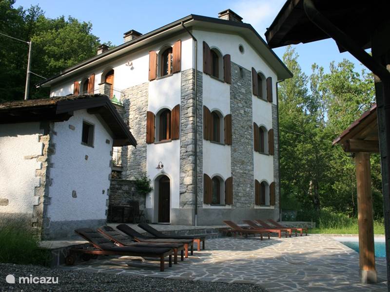 Vakantiehuis Italië, Emilia-Romagna, Borgo Val di Taro (Parma) Villa Casale delle farfalle