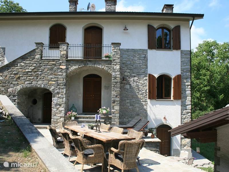 Casa vacacional Italia, Emilia-Romaña, Borgo Val di Taro (Parma) Villa Casale delle farfalle