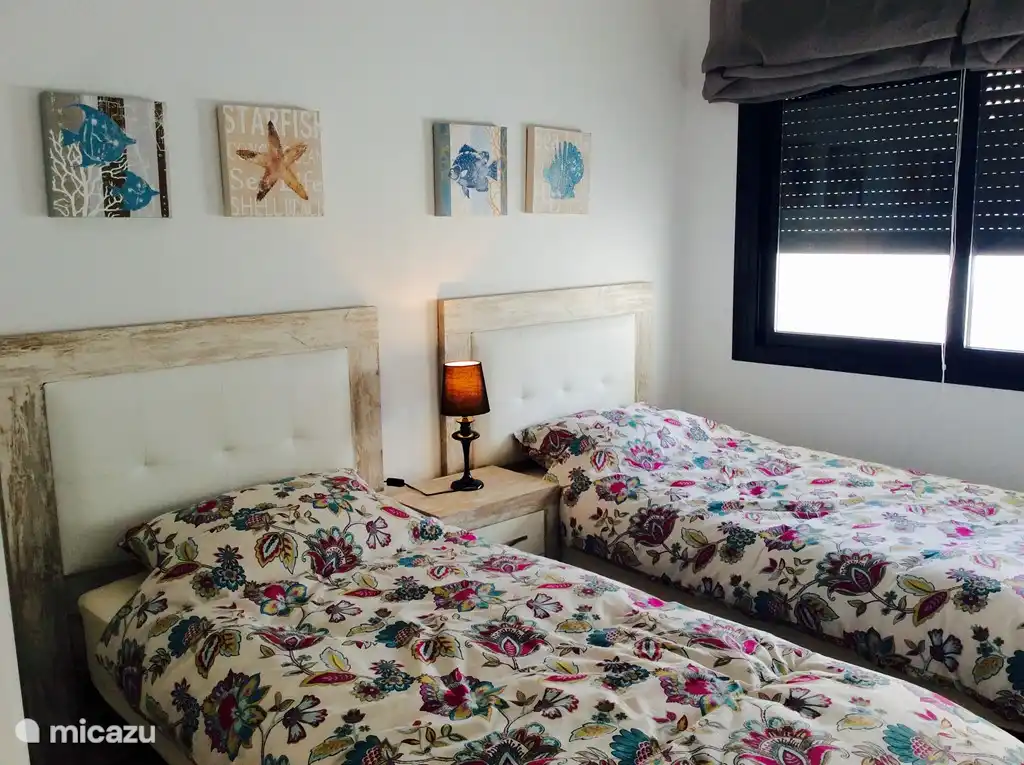 2x1 chambre avec placard intégré