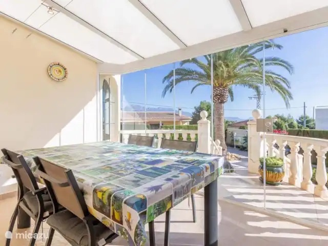 Villa Lauwers en España, Costa Blanca, La Nucía - villa Conservatorio abierto en verano y cerrado en invierno.