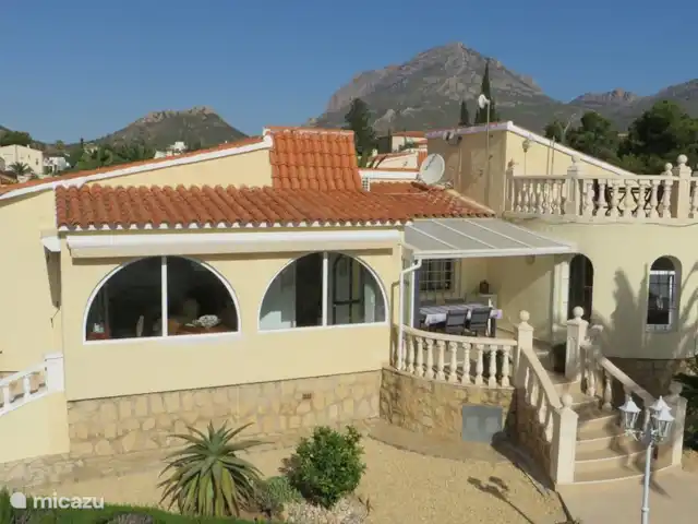 Villa Lauwers en España, Costa Blanca, La Nucía - villa terrazas por todas partes