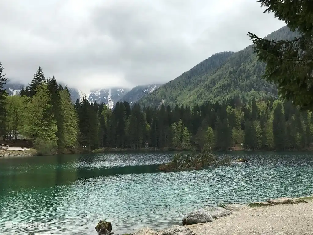 Ce magnifique lac Lago di Fusini est situé juste de l'autre côté de la frontière italienne. Une belle randonnée qui mène à un deuxième lac