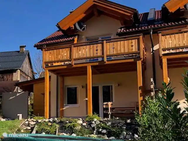 Berghaus Christel en Austria, Carintia, Arnoldstein - casa vacacional parte trasera de la casa