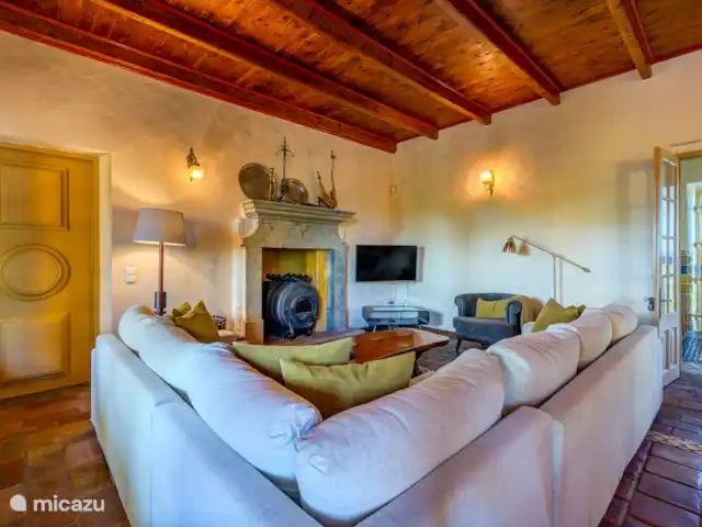 quinta amarela en Portugal, Algarve, Moncarapacho - villa Salón