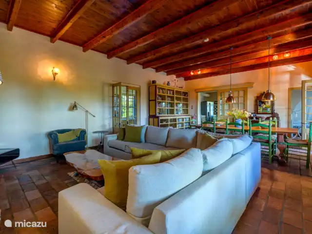 quinta amarela en Portugal, Algarve, Moncarapacho - villa Salón