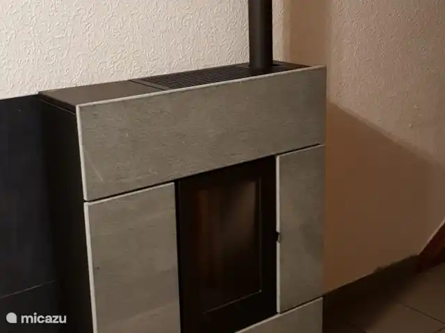 sémola de la casa en Alemania, Sauerland, Winterberg - casa vacacional estufa de palets