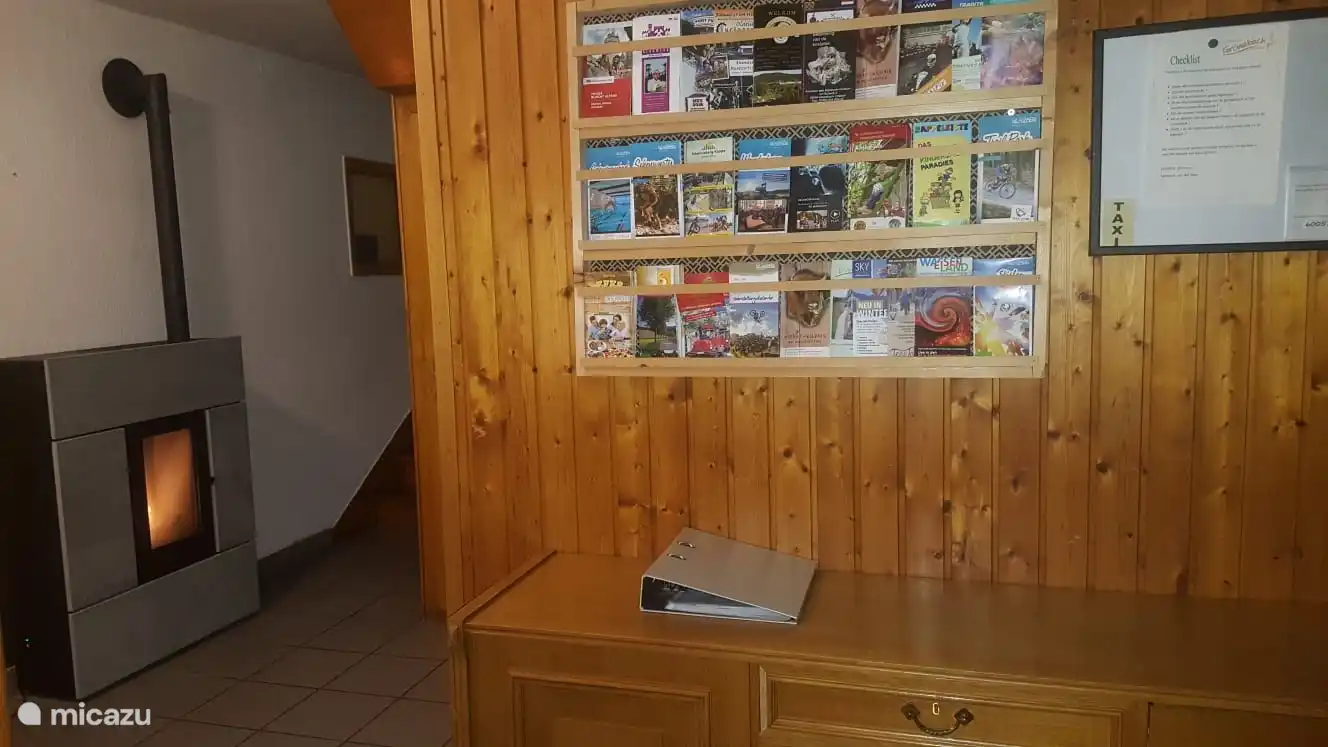 Adem&#225;s de un sistema de calefacci&#243;n central, nuestra casa tiene una estufa de pellets (funciona a trav&#233;s de iPhone (presente en la casa).