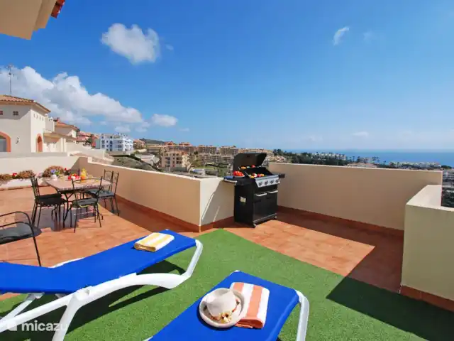 Nueva Calahonda 4 en España, Costa del Sol, Mijas Costa - penthouse Terraza también con BBQ.
