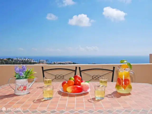Nueva Calahonda 4 en España, Costa del Sol, Mijas Costa - penthouse ¡Disfruta del desayuno, el almuerzo y la cena en la terraza!