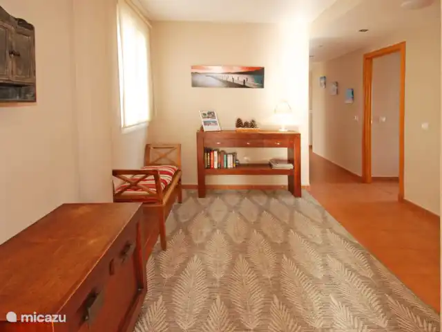 Nueva Calahonda 4 en España, Costa del Sol, Mijas Costa - penthouse Entrada al ático.