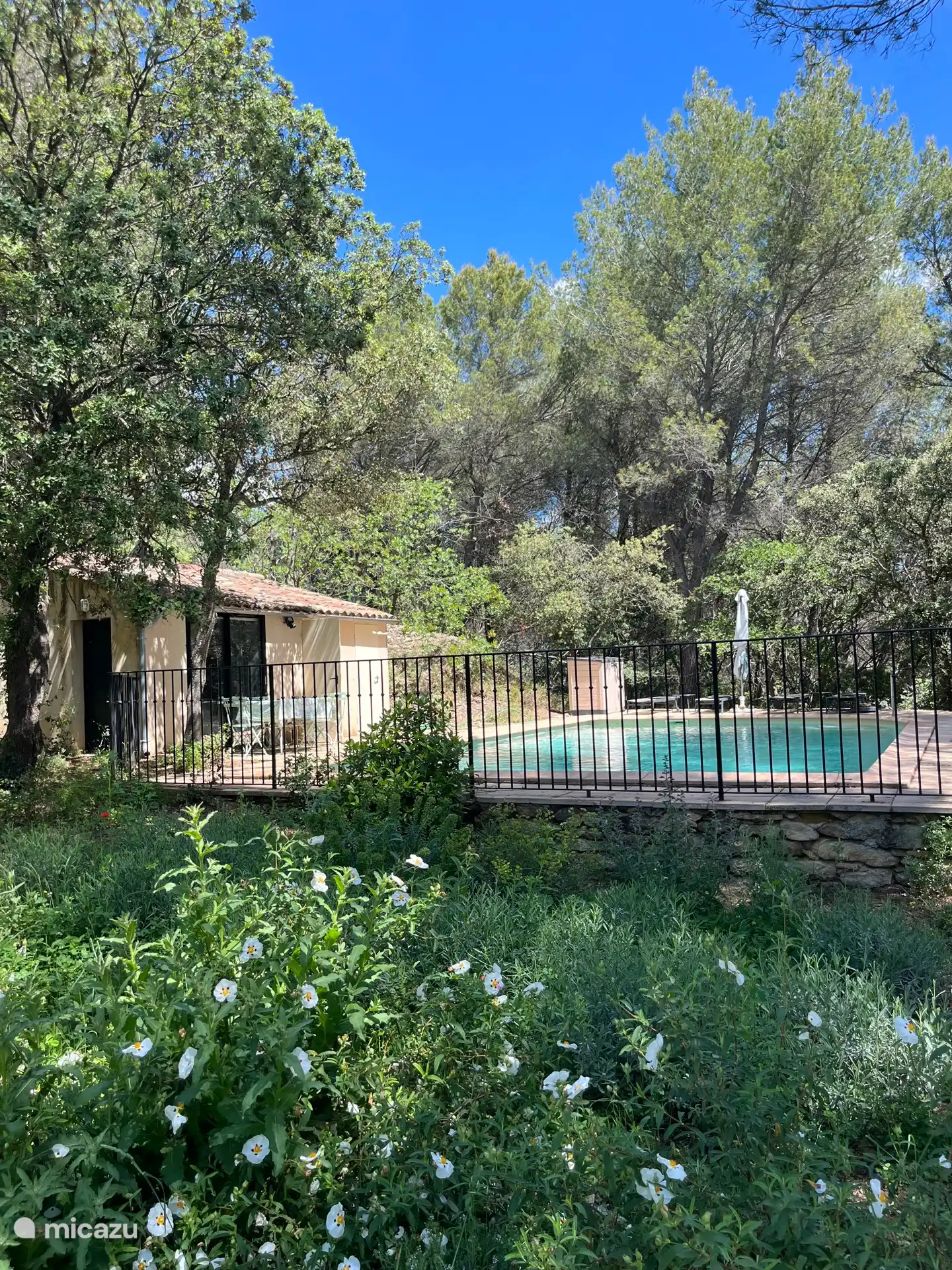 Maison d’hôtes et piscine
