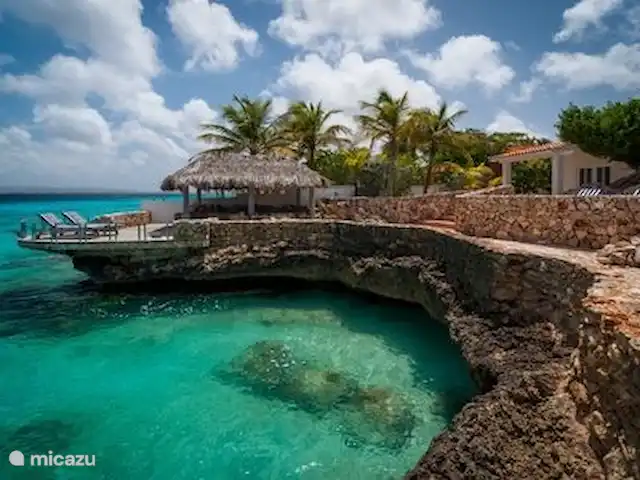villa huren in Bonaire, Bonaire, Belnem – Luxe villa aan zee 'Op de Maze' Achtertuin