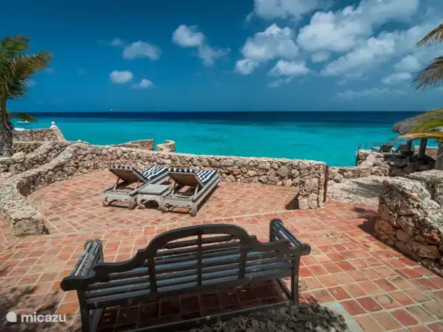 villa huren in Bonaire, Bonaire, Belnem – Luxe villa aan zee 'Op de Maze' Achtertuin
