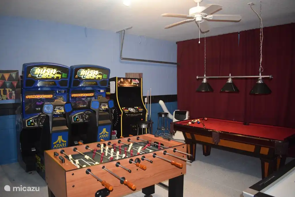 Salle de jeux climatisée