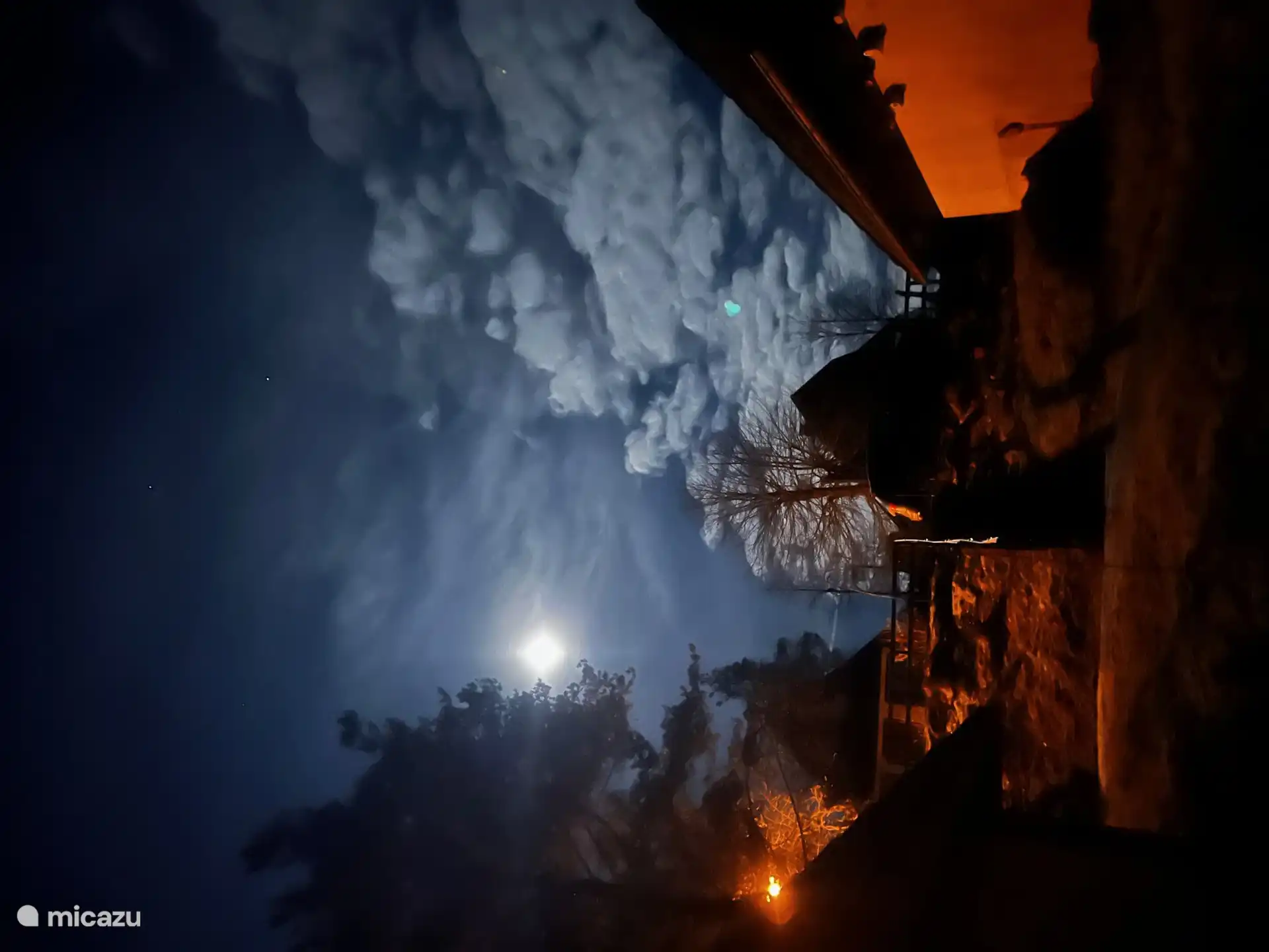 geringe Lichtverschmutzung, schöne Sterne Mond