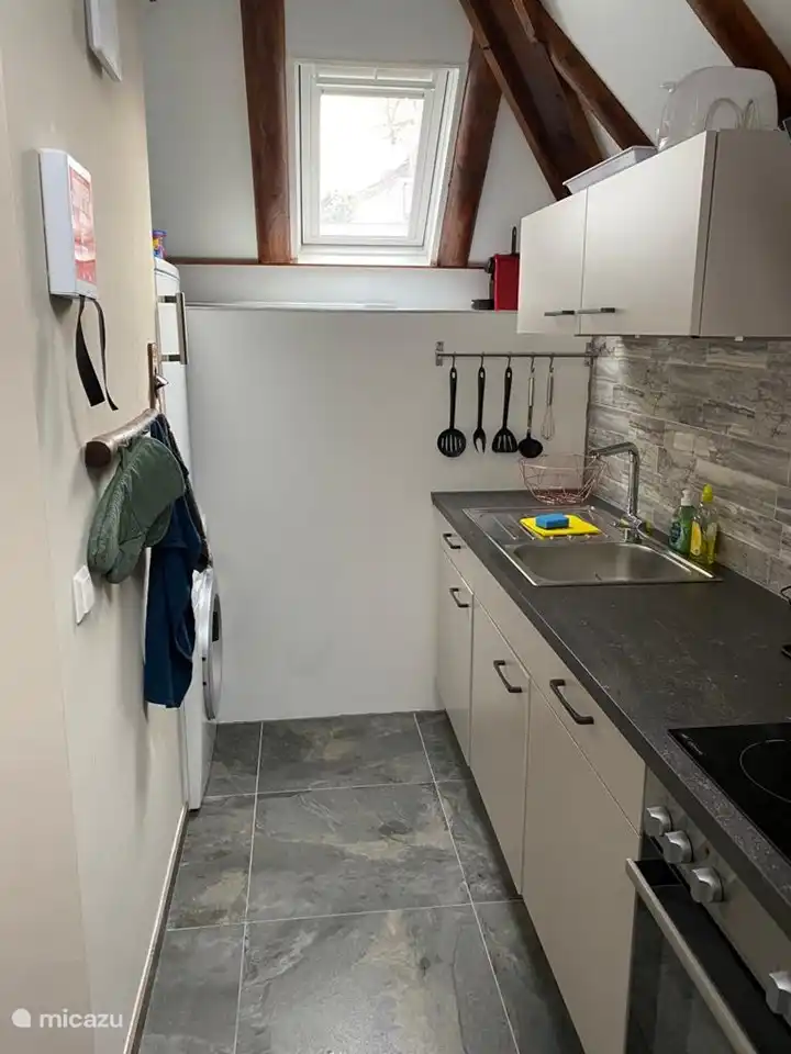 Küche, mit allem Nötigen