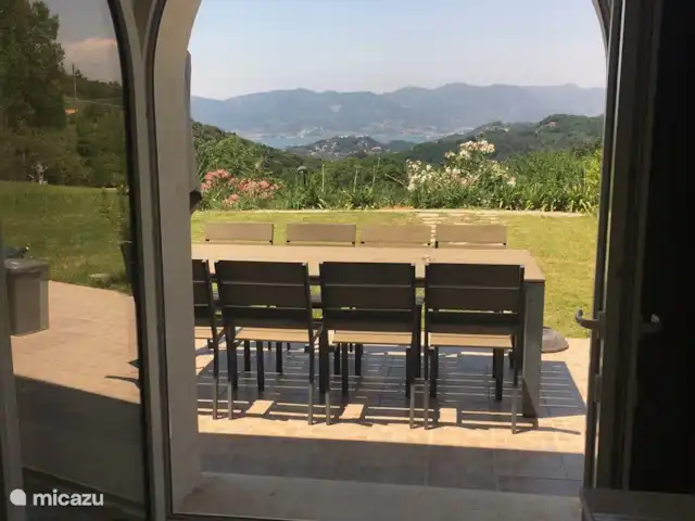 Lerici - Cinque Terre - Toscane Nr.1 | Italie, Ligurie, Lerici - appartement Accès au jardin depuis la cuisine