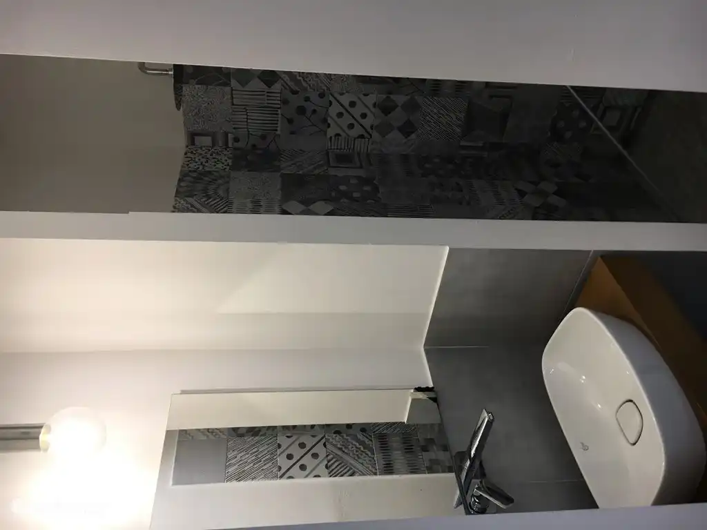 Prive badkamer in masterbedroom 2