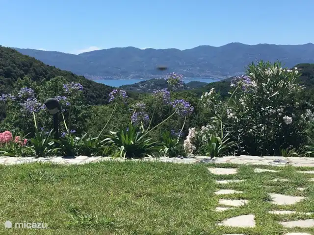 Lerici - Cinque Terre - Toscane Nr.1 | Italie, Ligurie, Lerici - appartement vue du jardin privé