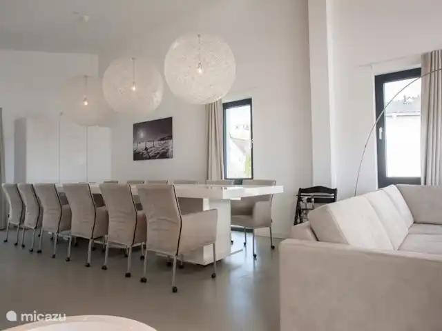 Villa Naranja Winterberg 12-14 p. en Alemania, Sauerland, Neuastenberg - Winterberg - villa Mesa del comedor