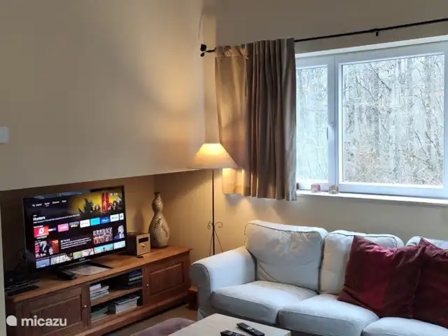 Perfect Getaway huren in België, Ardennen, Durbuy - villa Zitkamer, genoeg plaats voor iedereen.
Voor de voetbal liefhebbers ESPN1-2-3