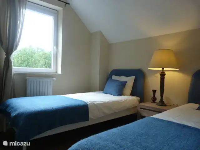 Perfect Getaway huren in België, Ardennen, Durbuy - villa De 2e slaapkamer met 2 aparte bedden, die ook tegen elkaar geschoven kunnen worden.