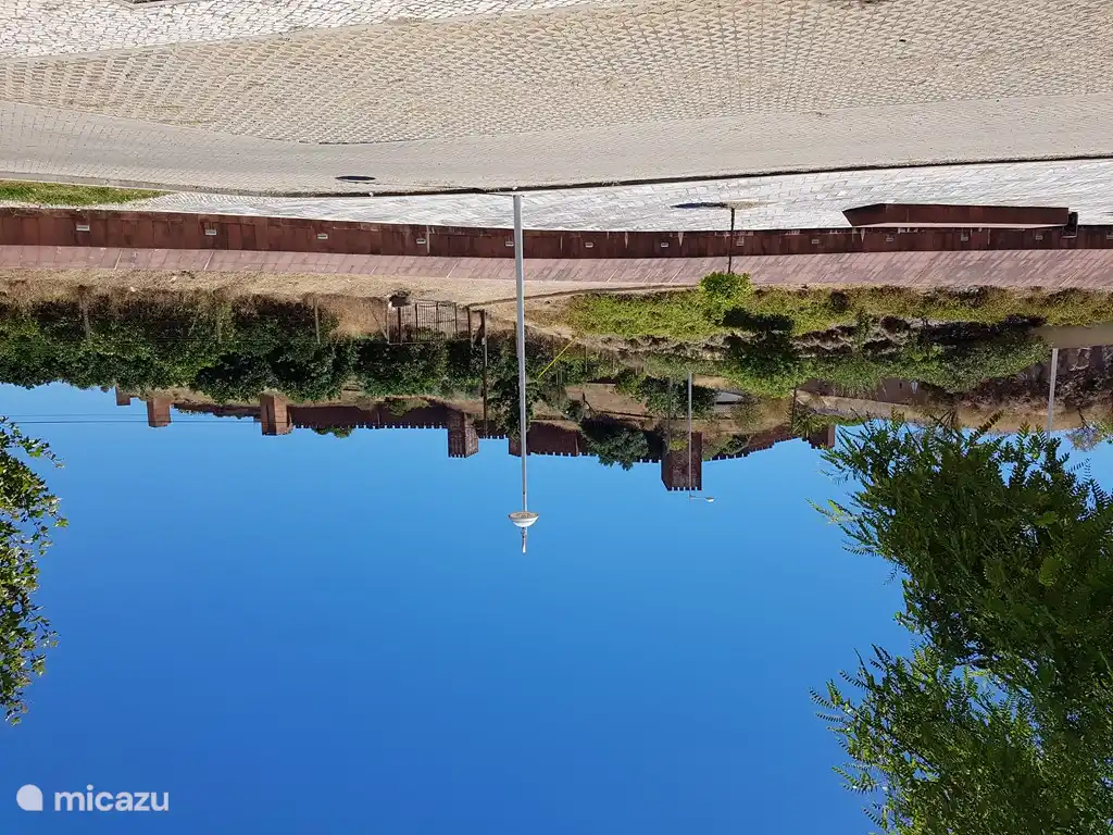 El castillo de Silves a unos diez km.
