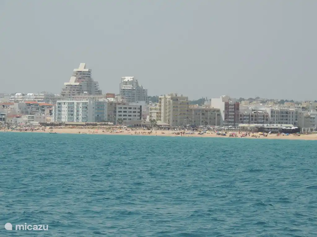 Litoral de Armacao de Pera.