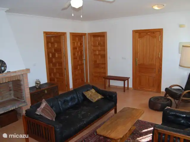 Sax | Espagne, Costa Blanca, Sax - maison de vacances Vue du salon. De droite à gauche, porte d'entrée, petite salle de bain, première chambre et chambre du milieu.