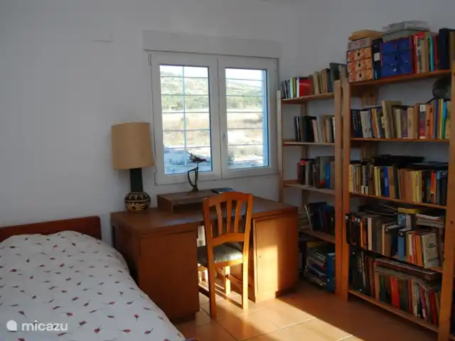 Sax | Espagne, Costa Blanca, Sax - maison de vacances Chambre au milieu de la maison pour 2 personnes.