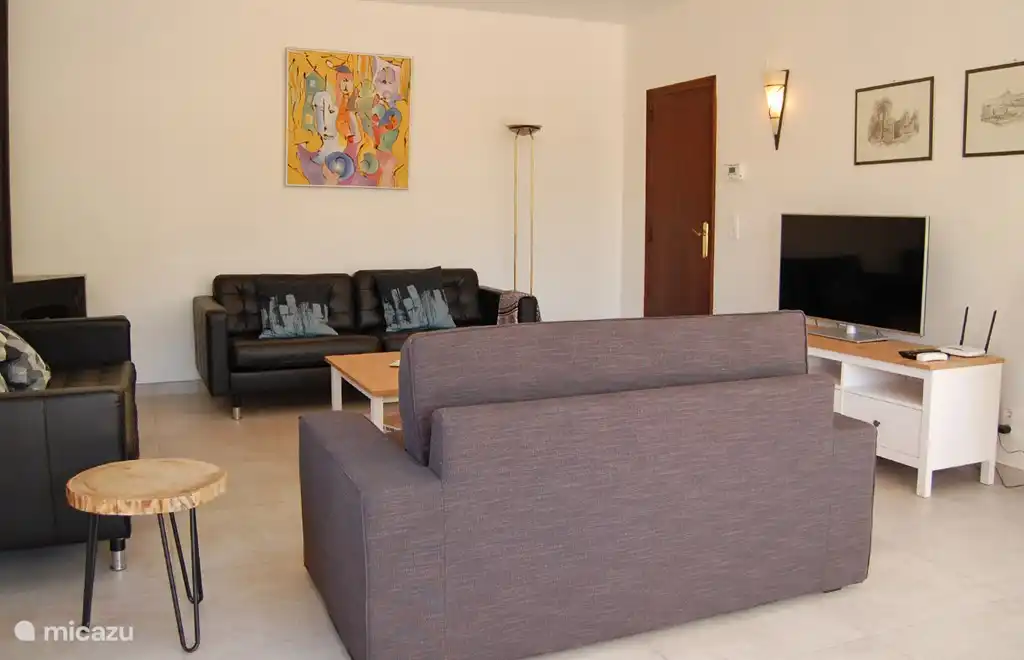 Schauen Sie im Winter fern, alle Kanäle sind verfügbar!