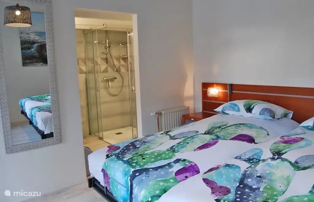 Das Strandzimmer mit Bad en suite.