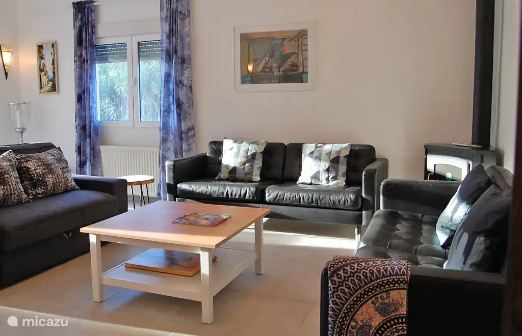 Die Wintersonne scheint hinein..... lecker!