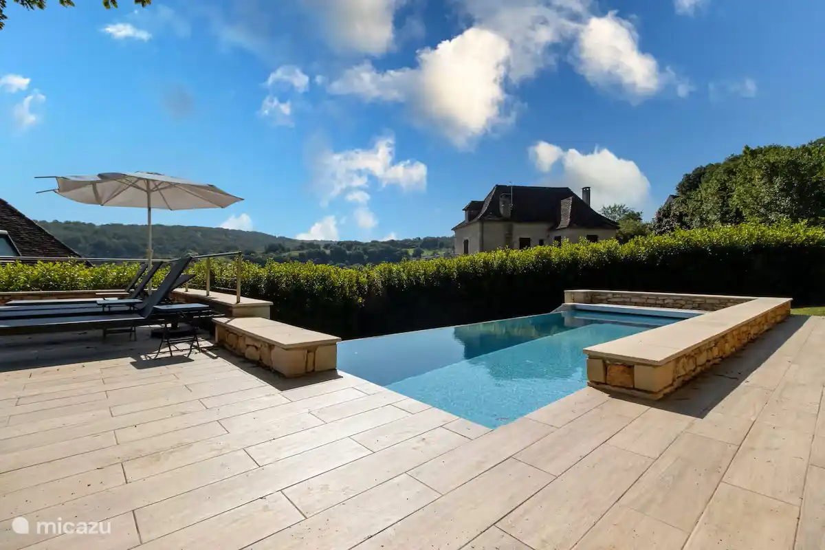 Luxe vakantiehuis met privé zwembad